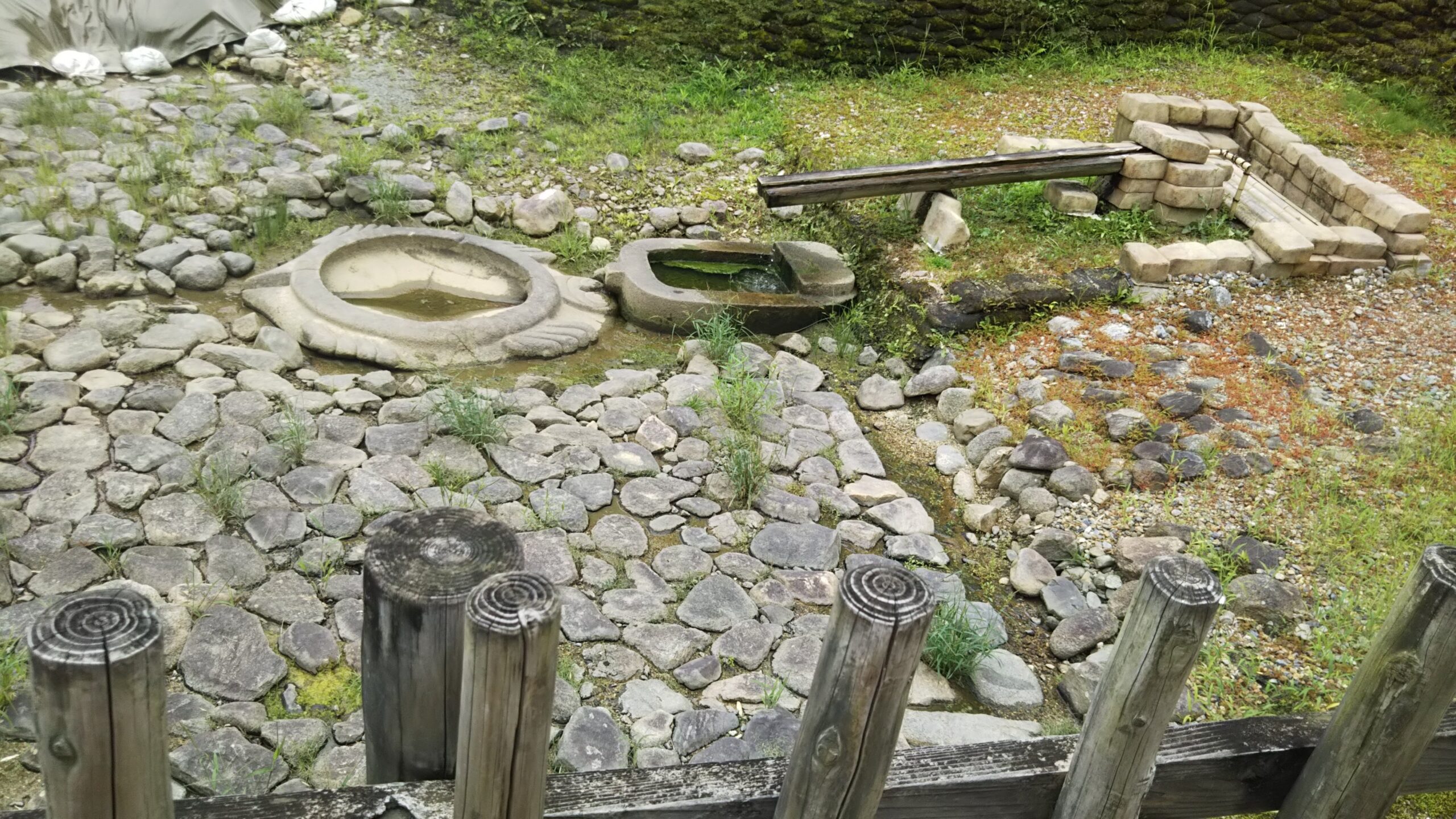 酒船石遺跡の亀形石造物
