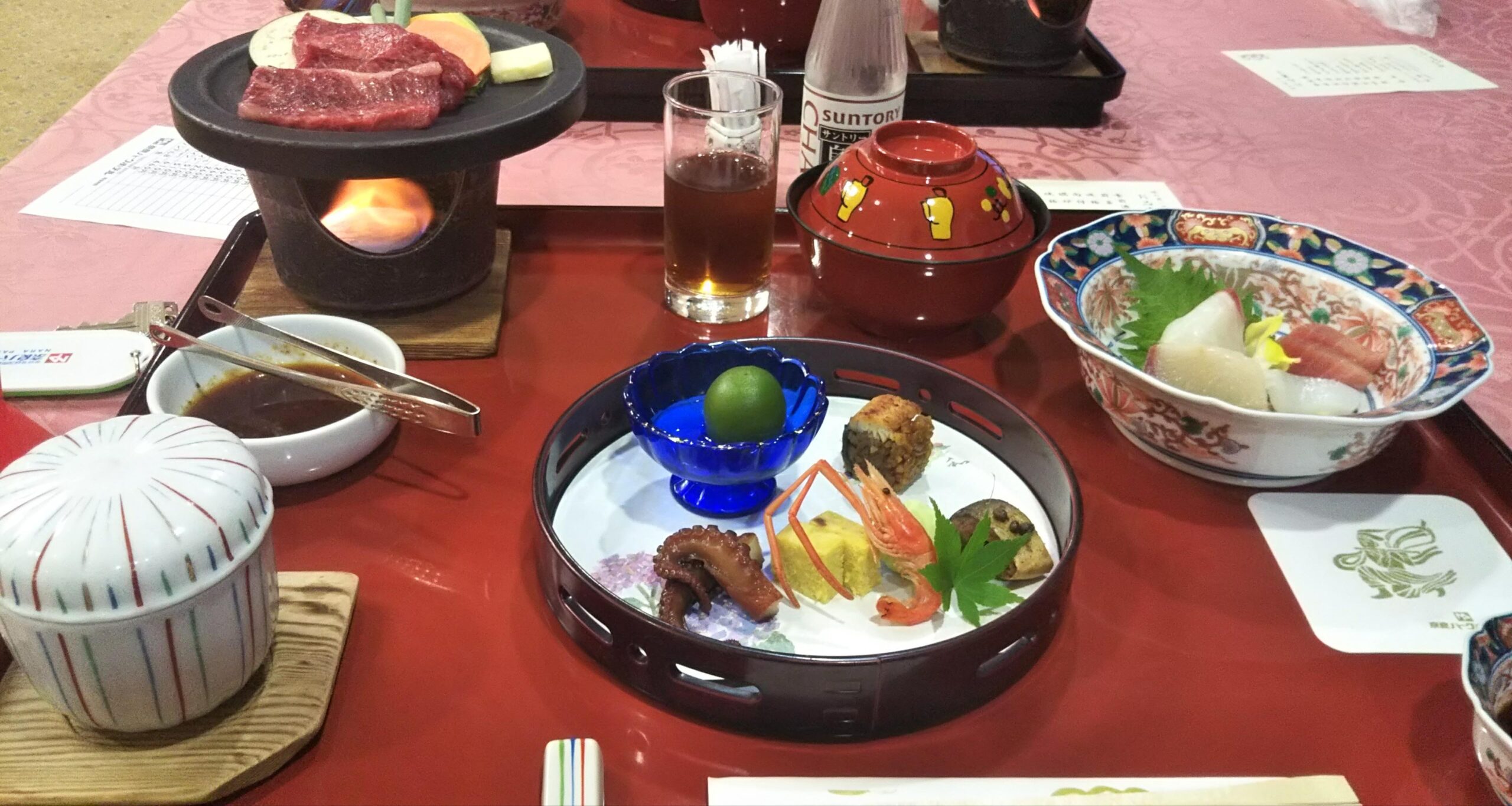 奈良パークホテルの夕食。茶粥と蘇が並ぶ